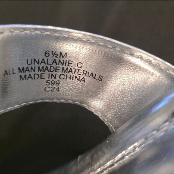 BRAND NEW UNISA METALLIC MULE THONG WOMEN'S SANDALD - Picture 15 of 15